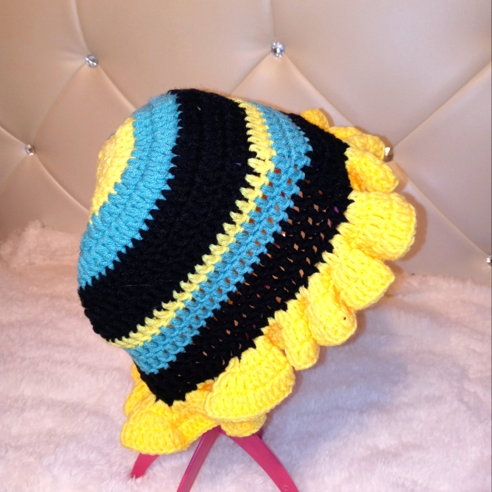 Crochet ruffle hat